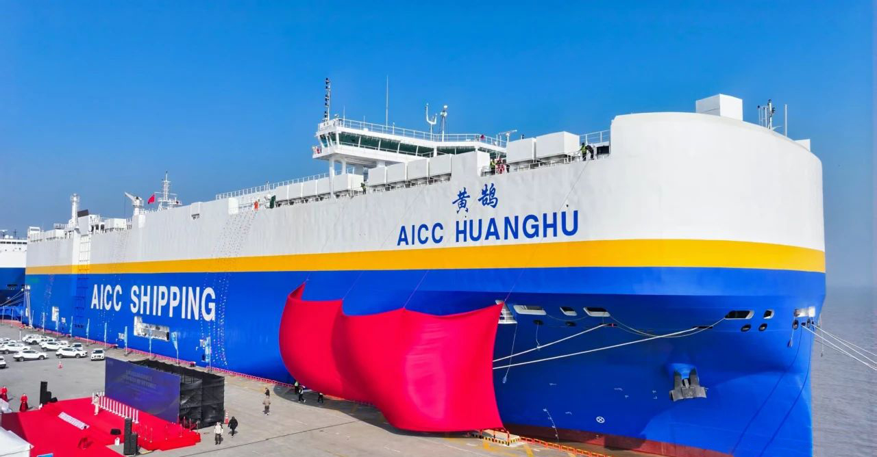 插到船舶管理详情里