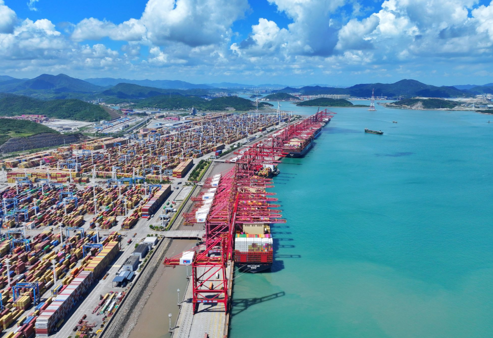 A first in global port history: Ningbo-Zhoushan Port surpasses 1.4 billion tonnes