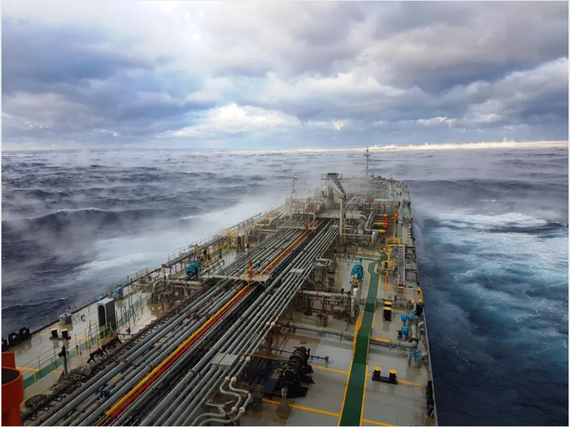 成品油轮需求正回暖