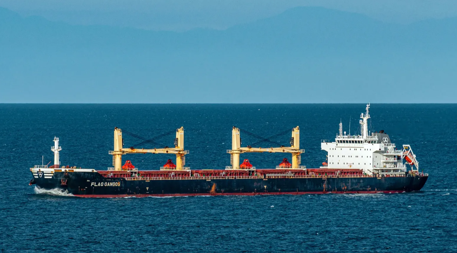 “老船不拆”困局加劇！分析師警告：幹散貨市場或面臨運力過剩！